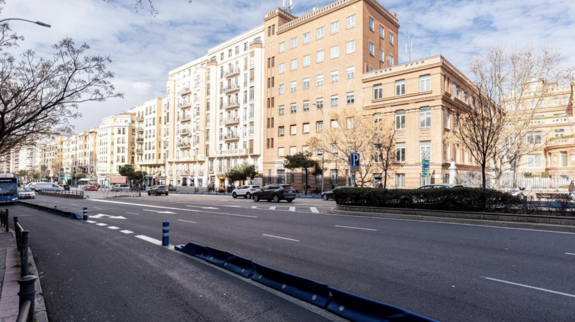Venta de cesión de titularidad de plaza de garaje en Reina Victoria