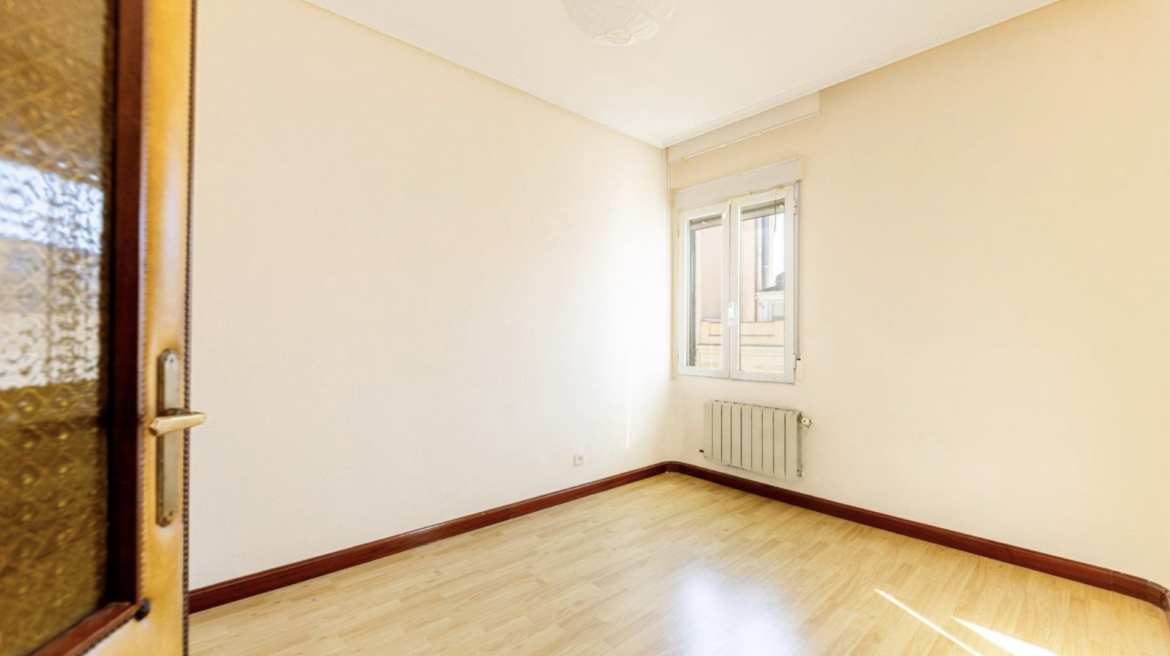 Piso en venta en Bretón de los Herreros