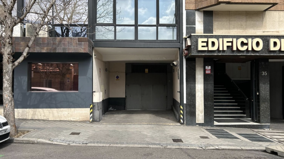Plaza de garaje en venta en Cristóbal Bordiú