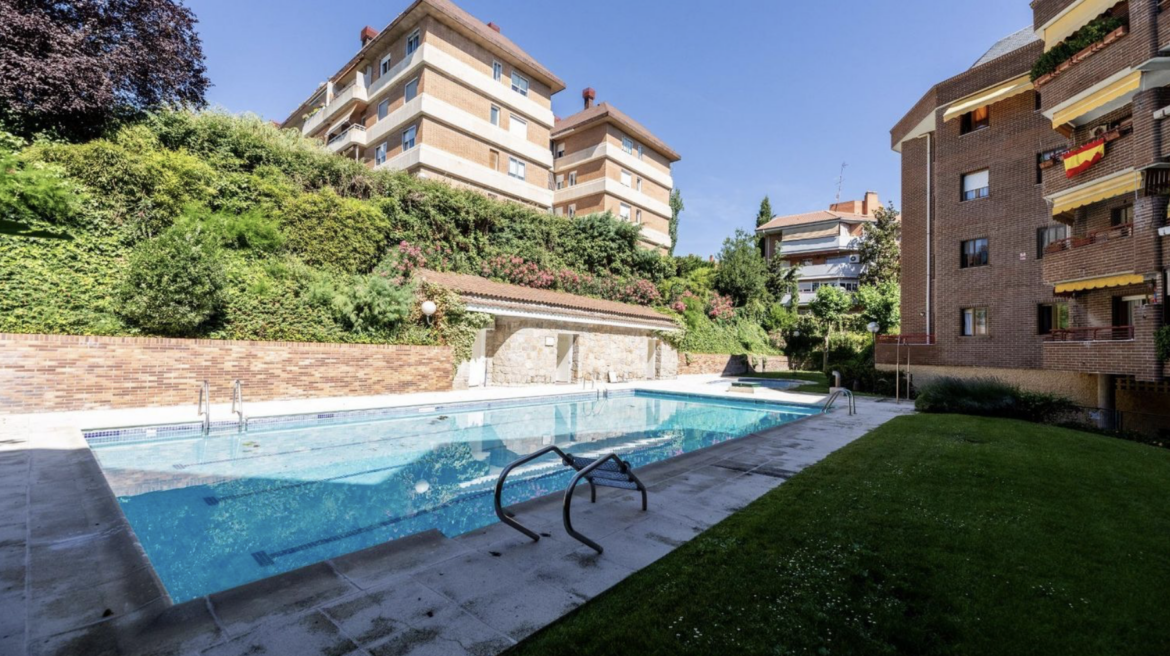 Piso en venta en Avenida España, Majadahonda