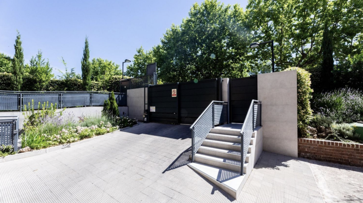 Piso en venta en Avenida España, Majadahonda
